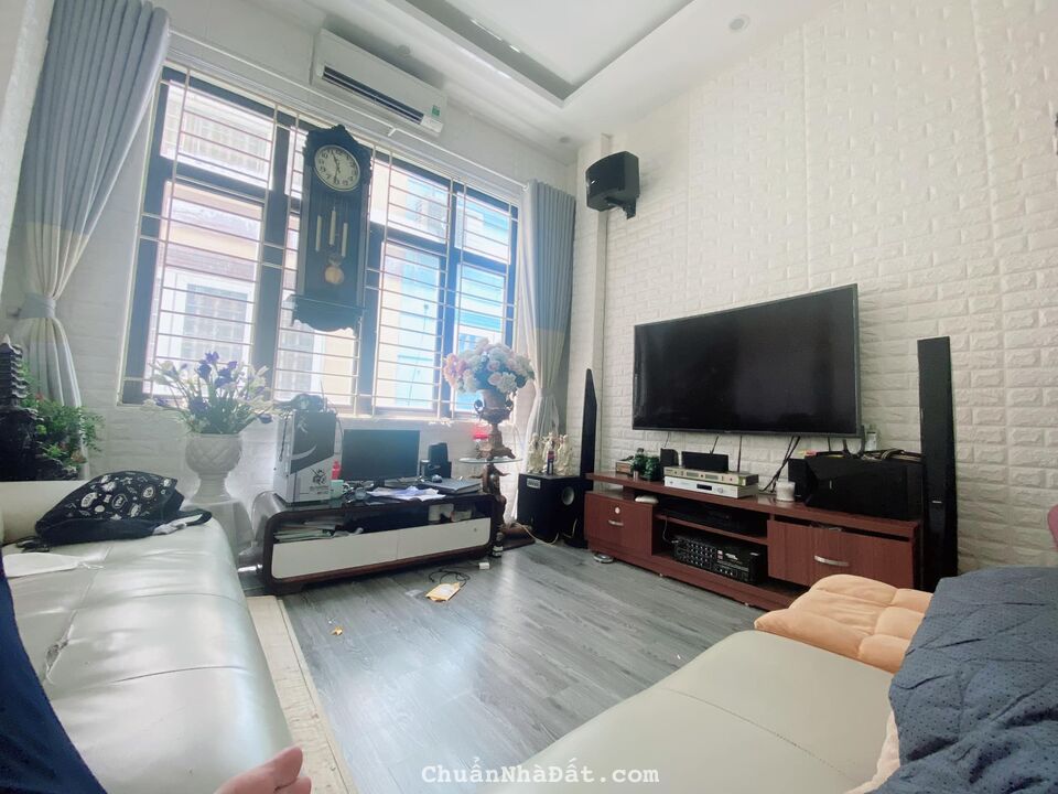 BÁN NHÀ NGÕ ĐƯỜNG VÕ CHÍ CÔNG – 15M RA PHỐ - 60M RA HỒ TÂY – GIÁ CHỈ 5,7 TỶ