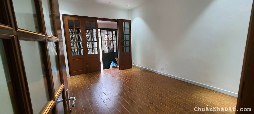 Đội Cấn ngõ thông rộng gần phố 50m 4 tầng MT 4m giá chỉ 6 tỷ 500 triệu Đội Cấn ngõ thông rộng gần phố 50m 4 tầng MT 4m giá chỉ 6 tỷ 500 triệu