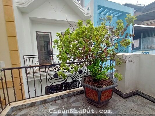 Nhà phố Ngọc Thụy, Long Biên 55m2 x 4 , 4 P.ngủ. Phân lô. Ôtô đỗ cửa. Nhỉnh 5.5 tỷ. Lh: 0853092009. Nhà phố Ngọc Thụy, Long Biên 55m2 x 4 , 4 P.ngủ. Phân lô. Ôtô đỗ cửa. Nhỉnh 5.5 tỷ. Lh: 0853092009.