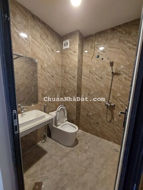 Nhà phố Bát Khối, Long Biên, 30m2 x 5 tầng. Ôtô đỗ cửa. Kinh doanh. 3.45 tỷ. Lh 0853092009.