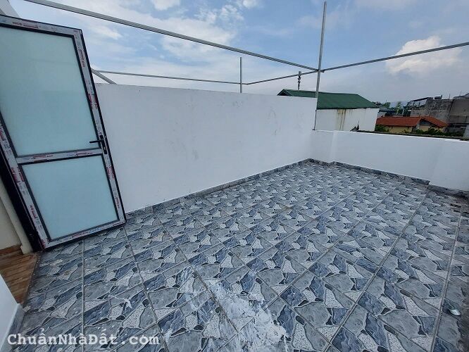 Nhà phố Bát Khối, Long Biên, 30m2 x 5 tầng. Ôtô đỗ cửa. Kinh doanh. 3.45 tỷ. Lh 0853092009.