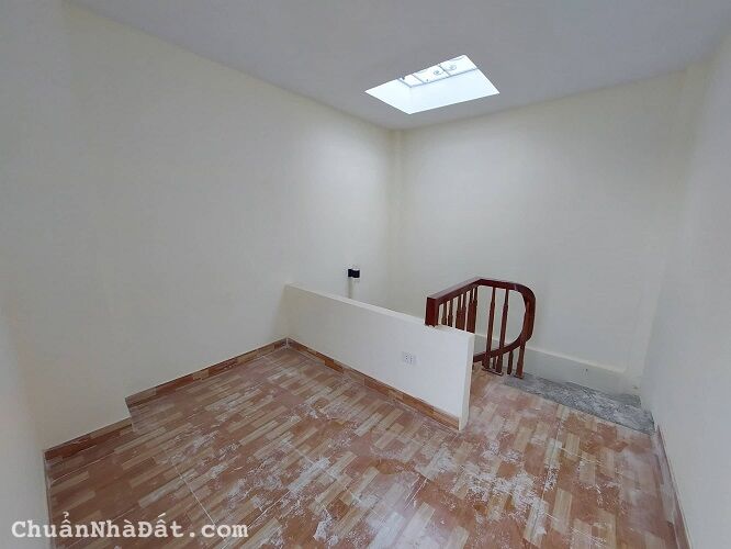 Nhà phố Bát Khối, Long Biên, 30m2 x 5 tầng. Ôtô đỗ cửa. Kinh doanh. 3.45 tỷ. Lh 0853092009.