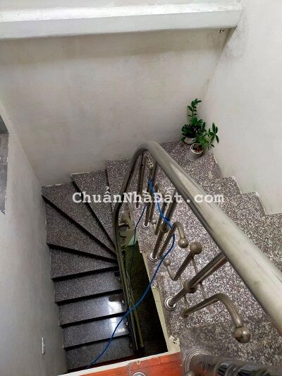 Bán nhà Thượng Thanh, Long Biên 37m2 x 3 tầng, 2.85 tỷ. Lh 0853092009.