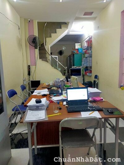 Bán nhà Thượng Thanh, Long Biên 37m2 x 3 tầng, 2.85 tỷ. Lh 0853092009.