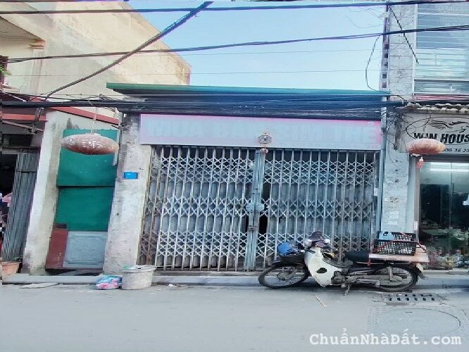 Bán nhà C4 Đức Giang, Long Biên, 65m2, MT3.5m. Vỉa hè. Ôtô. KD. Đầu tư. 4.55 tỷ. Lh 0853092009. Bán nhà C4 Đức Giang, Long Biên, 65m2, MT3.5m. Vỉa hè. Ôtô. KD. Đầu tư. 4.55 tỷ. Lh 0853092009.