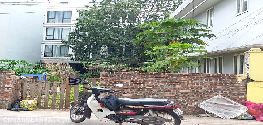 Bán đất Đức Giang, Long Biên, 40m2, MT 4,7m. Vỉa hè. Ôtô tránh. Kinh doanh. 4.25 tỷ. Lh 0853092009 Bán đất Đức Giang, Long Biên, 40m2, MT 4,7m. Vỉa hè. Ôtô tránh. Kinh doanh. 4.25 tỷ. Lh 0853092009