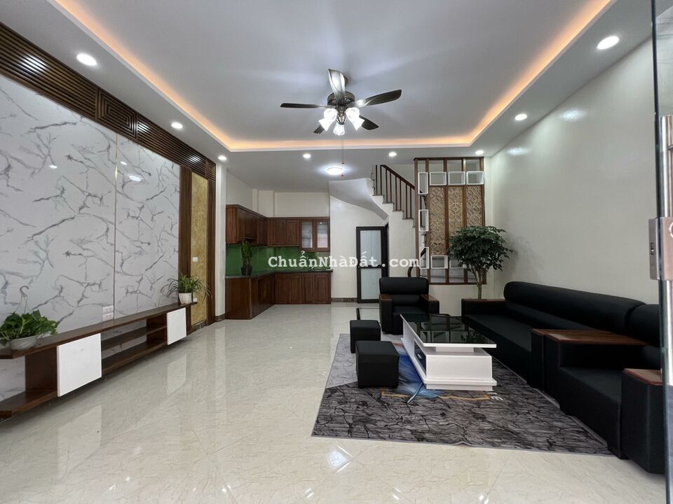 Nhà Phố Tân Mai, 40m2 x 5T, MT 4m, Ô TÔ, LÔ GÓC, mới, đẹp, chỉ 4 tỷ 250 Nhà Phố Tân Mai, 40m2 x 5T, MT 4m, Ô TÔ, LÔ GÓC, mới, đẹp, chỉ 4 tỷ 250