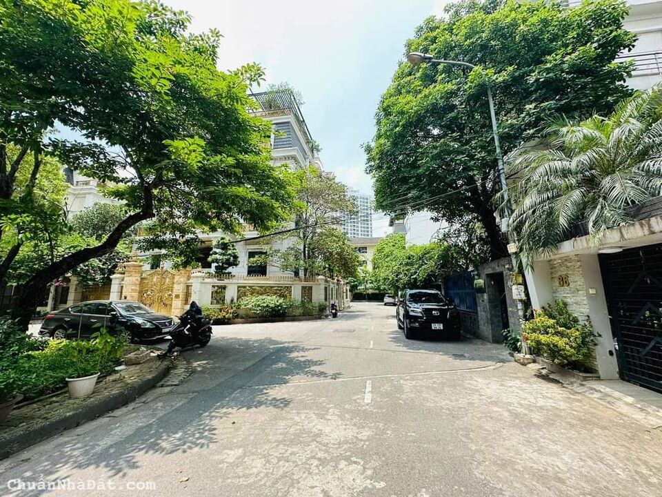 🎯Biệt thự siêu VIP Làng QT Thăng Long Dt 669m2 4T Mt 25m Ở Đẳng cấp Đt Kd Nhỉnh 200 tỷ🎯 🎯Biệt thự siêu VIP Làng QT Thăng Long Dt 669m2 4T Mt 25m Ở Đẳng cấp Đt Kd Nhỉnh 200 tỷ🎯