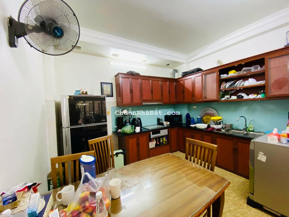 Giảm gần 2 tỷ Cần Bán gấp nhà phân lô Phan văn Trường 45m2, 5T, ô tô vào nhà,kinh doanh, ngõ thông,