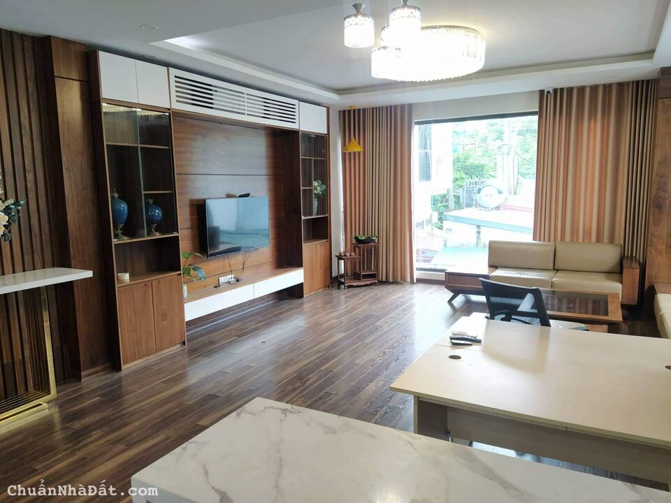 Giảm 1 tỷ Cần bán rất gấp nhà phố Phan văn Trường 52m2, 5T, lô góc ô tô tránh, nội thất xịn,