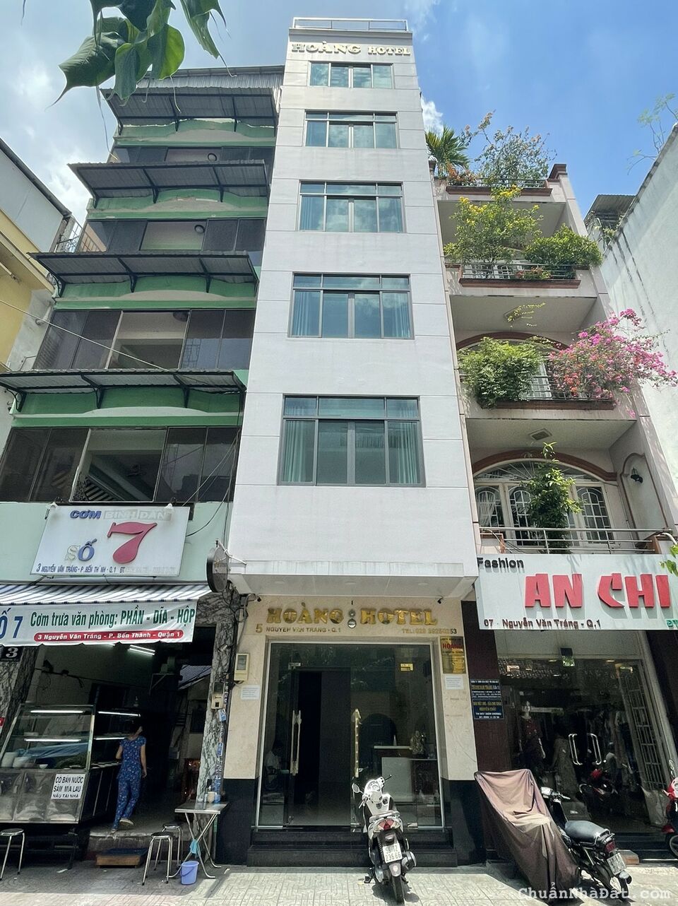 Bán Khách sạn 18 phòng đường Nguyễn Văn Tráng, P.Bến Thành, Q.1 Giá 62 Tỷ