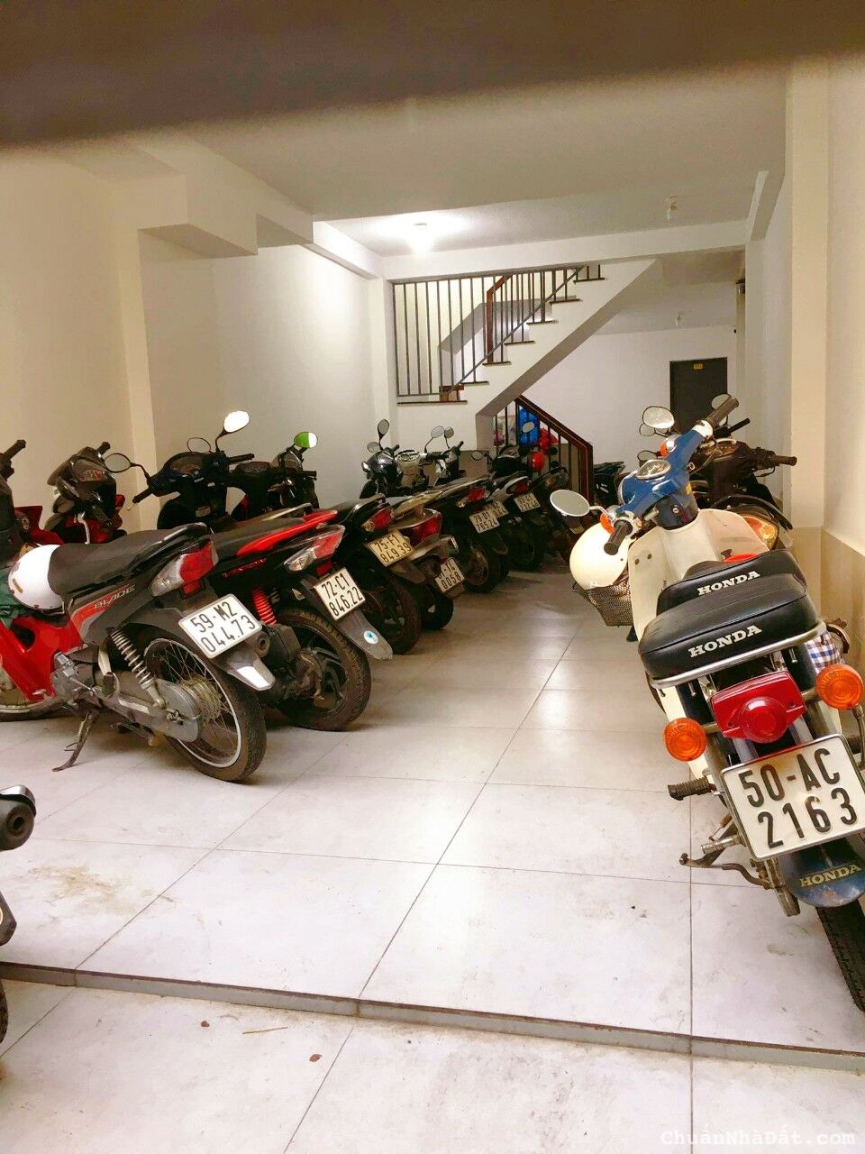 11 tỷ 5 - 5 tầng - ĐIỆN BIÊN PHỦ - BÌNH THẠNH - 13 phòng – HXH - DÒNG TIỀN 60 triệu