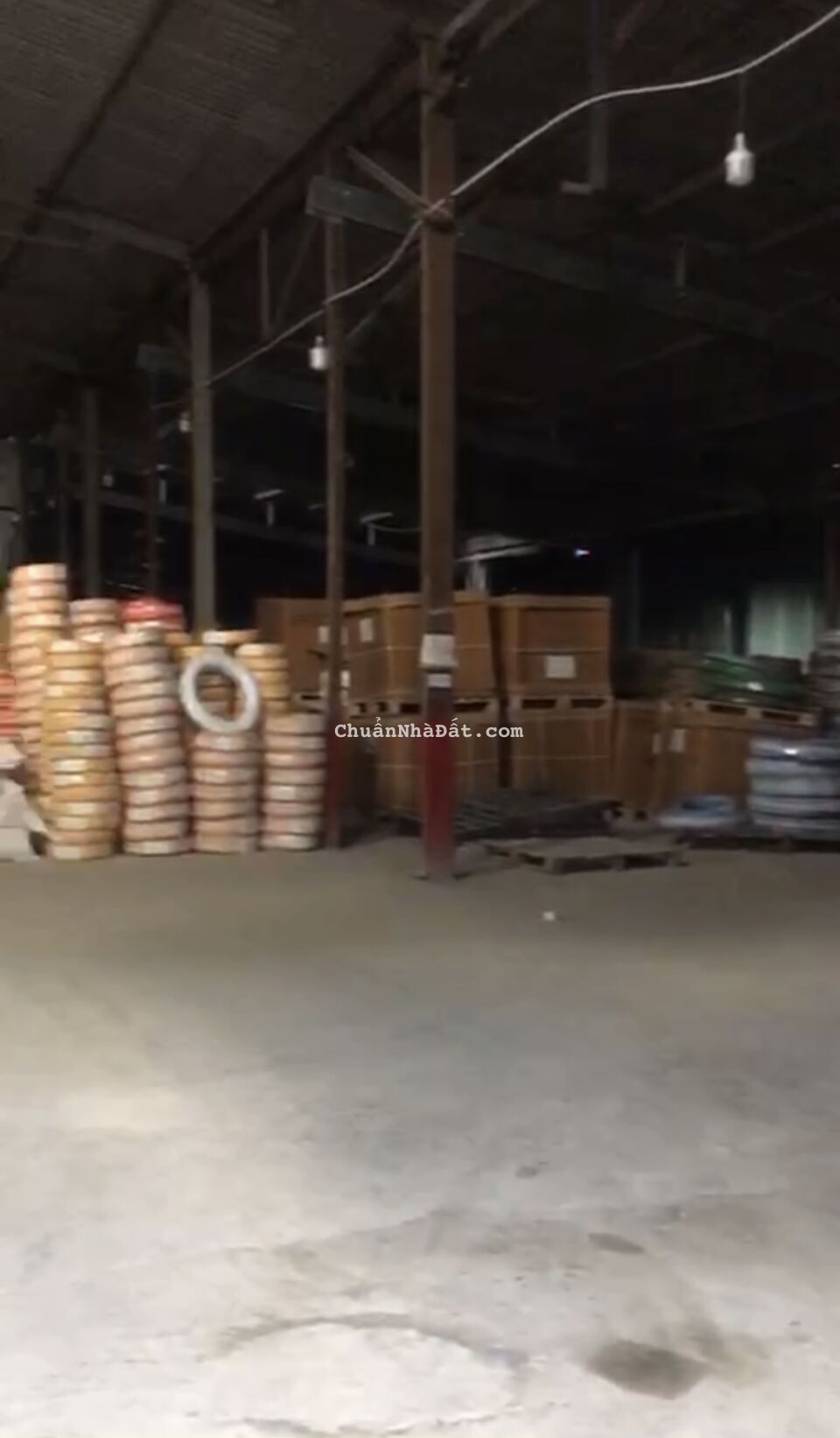 Cho thuê kho xưởng giá rẻ 1600m2 Tân Thới Nhất Quận 12