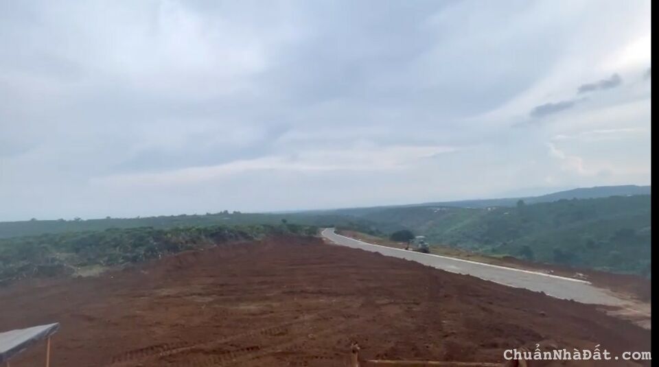 HOT !!! ĐẤT NỀN NGHỈ DƯỠNG VIEW ĐỒI - NÚI SĂN MÂY GIÁ 7,5TR/M2 !!!!