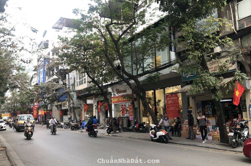 Nhà mặt phố Hàng Gà, Hoàn Kiếm 152m2, Kinh doanh Đỉnh, Giá chỉ: 75 tỷ