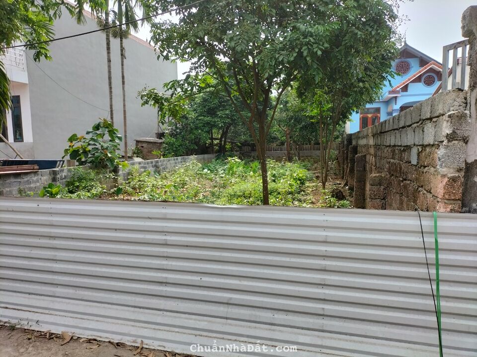 Chính chủ e cần bán nhanh 196.7m Đông Hạ,Đông Yên,Quốc Oai,Hà Nội. Chính chủ e cần bán nhanh 196.7m Đông Hạ,Đông Yên,Quốc Oai,Hà Nội.