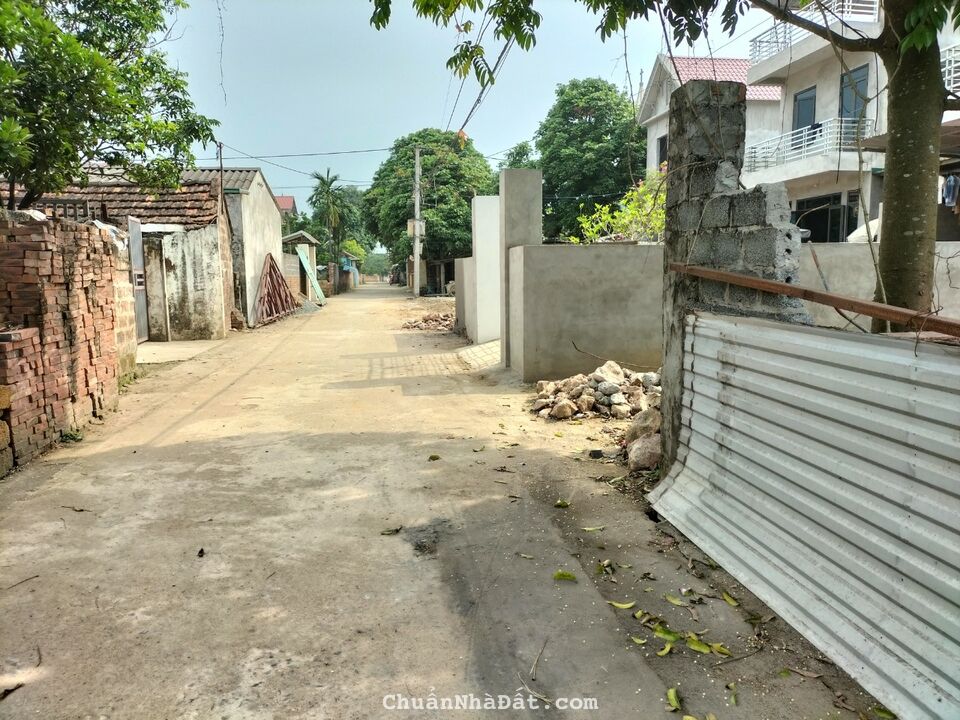 Chính chủ e cần bán nhanh 196.7m Đông Hạ,Đông Yên,Quốc Oai,Hà Nội. Chính chủ e cần bán nhanh 196.7m Đông Hạ,Đông Yên,Quốc Oai,Hà Nội.