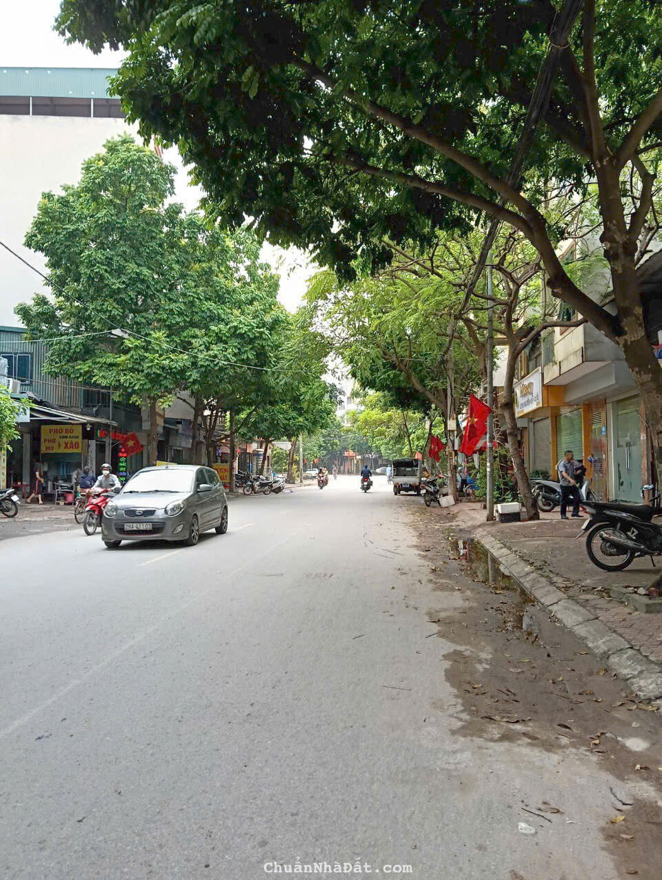 ĐỘC NHẤT - SIÊU PHẨM ĐẤU GIÁ KIẾN HƯNG - MẶT PHỐ BÀ TRIỆU - KINH DOANH VÔ ĐỊCH