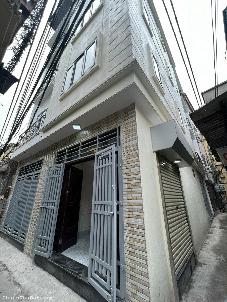 Bán nhà 5Tx32mx3PN ngay cạnh CC Hemisco KĐT Xala. Lh: 0982693883