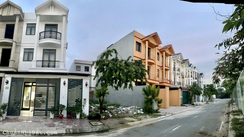 NGỘP BANK. CHÍNH CHỦ BÁN GẤP NHÀ MỚI 1 TRỆT 2 LẦU, P.LONG TRƯỜNG, TP THỦ ĐỨC