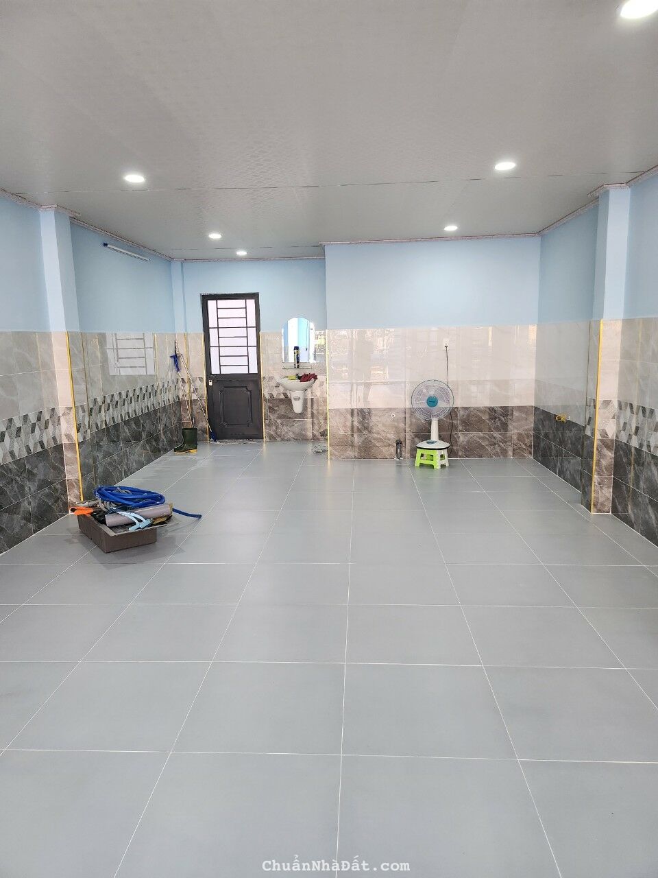 CHO THUÊ NHÀ MỚI ĐÚC LỬNG 100M2, ĐƯỜNG XE TẢI 1/NGUYỄN VĂN QUÁ Q12