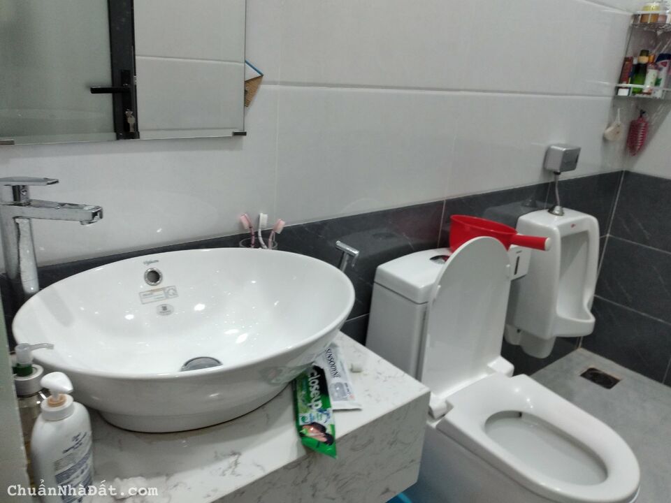 Nhà cho thuê trong khu dân cư An Sương Nguyên căn rộng rãi thoáng mát Nhà cho thuê trong khu dân cư An Sương Nguyên căn rộng rãi thoáng mát