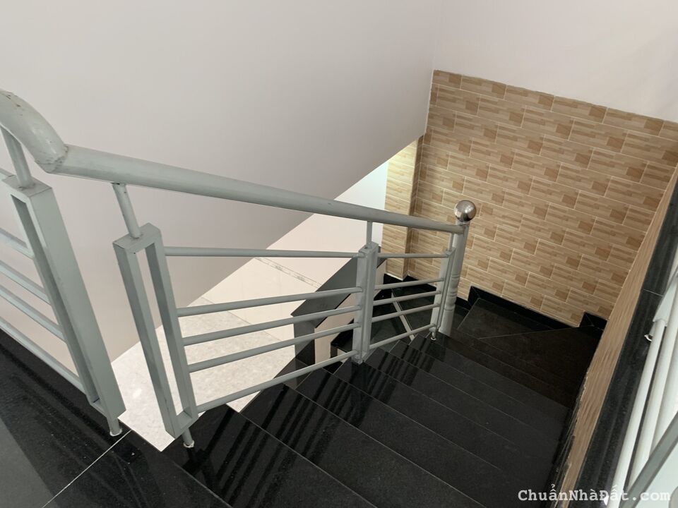 CHÍNH CHỦ CẦN BÁN GẤP NHÀ MỚI XÂY P.HIỆP THÀNH Q12 CHÍNH CHỦ CẦN BÁN GẤP NHÀ MỚI XÂY P.HIỆP THÀNH Q12