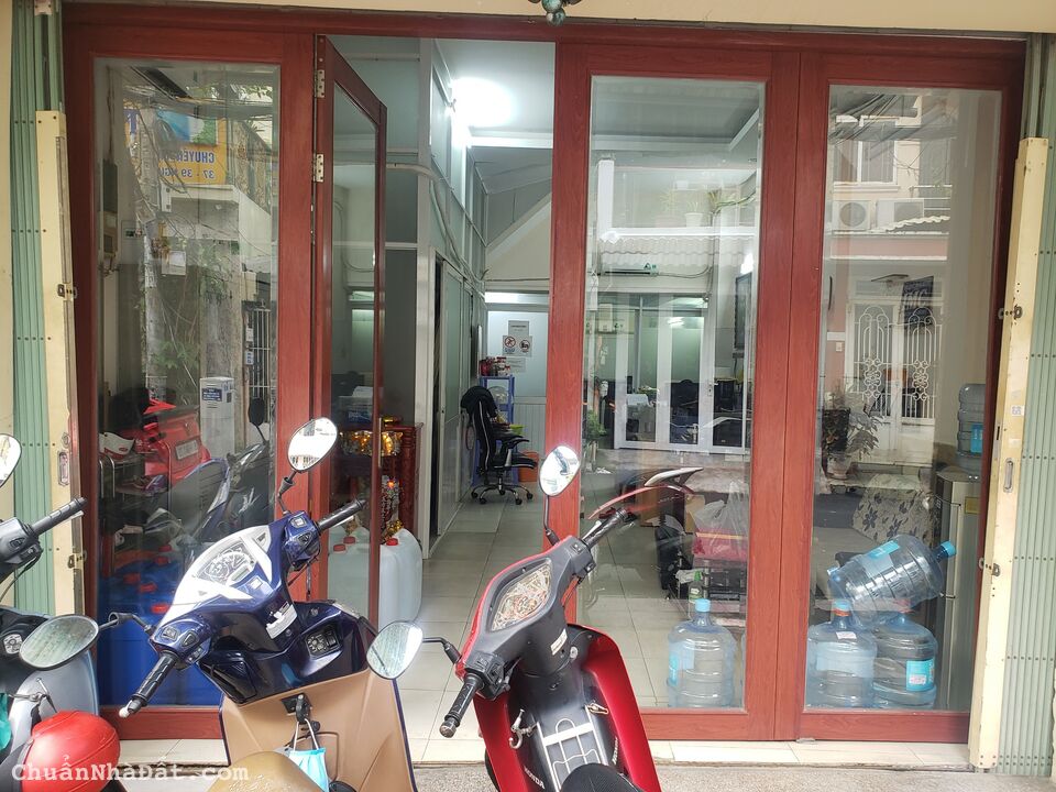 Nhà 1 lầu MT đường Nguyễn Lâm, P.6, Q.10 , DT 5x14m giá 20tr/thang