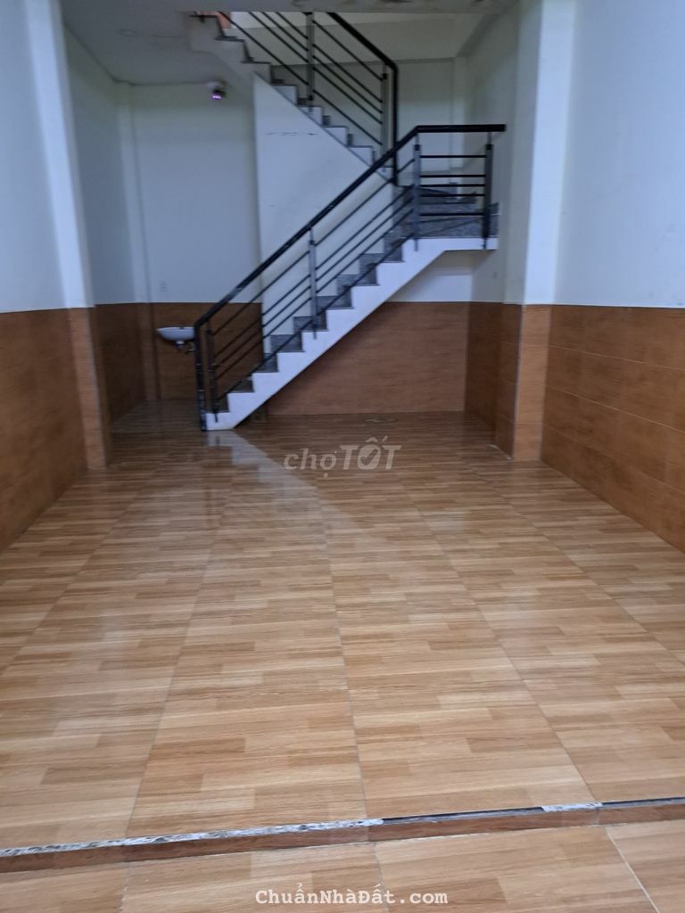 NGỌP!!! Cho thuê nhà nguyên căn, mặt bằng kinh doanh , mặt tiền đường ĐHT02, chợ cây Sộp