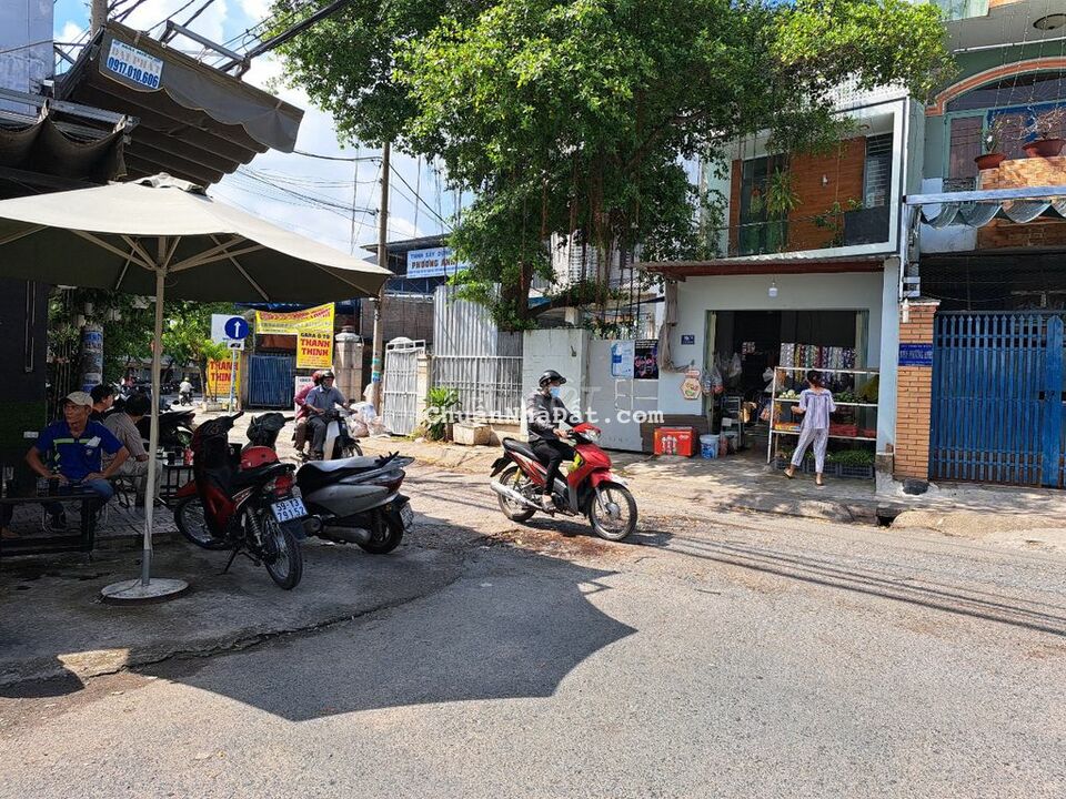 NGỌP!!! Cho thuê nhà nguyên căn, mặt bằng kinh doanh , mặt tiền đường ĐHT02, chợ cây Sộp