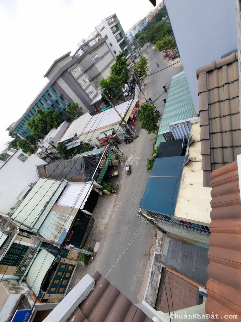 Cho thuê Nhà 1 trệt 1 lửng 2 lầu ST MT Đường ĐHT 02 , Phường Đông Hưng Thuận, Quận 12