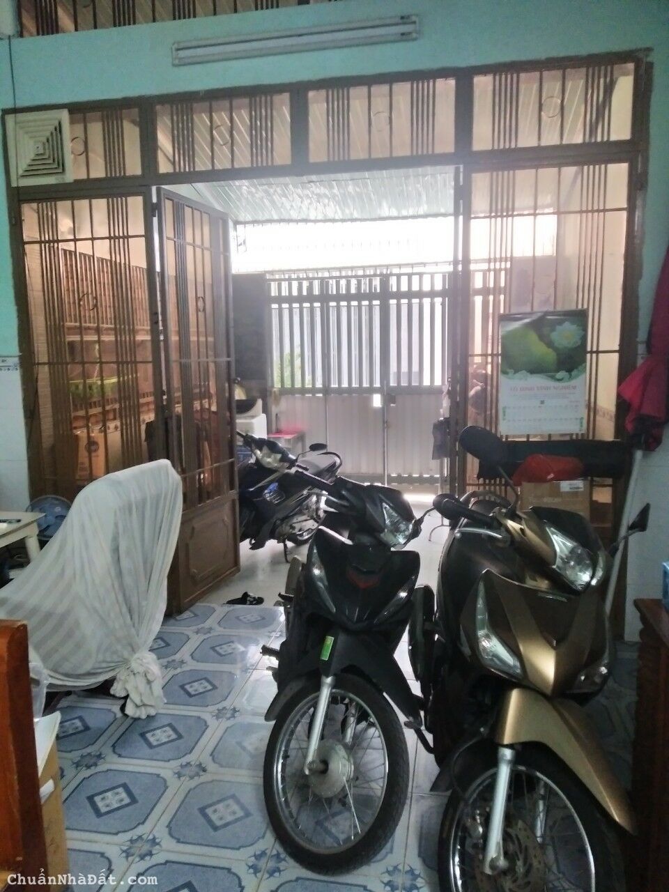 CHO THUÊ NHÀ 4X15 GÁC LỬNG GIÁ 5TR/THÁNG SÁT CHỢ TRUNG CHÁNH, HÓC MÔN