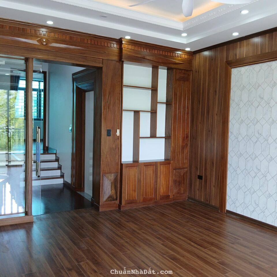 Bán nhà 4 tầng 67.5m2, mt 4.5m, 3 ngủ, gara, thang máy chờ, KĐT Tân Phú Hưng, TP HD