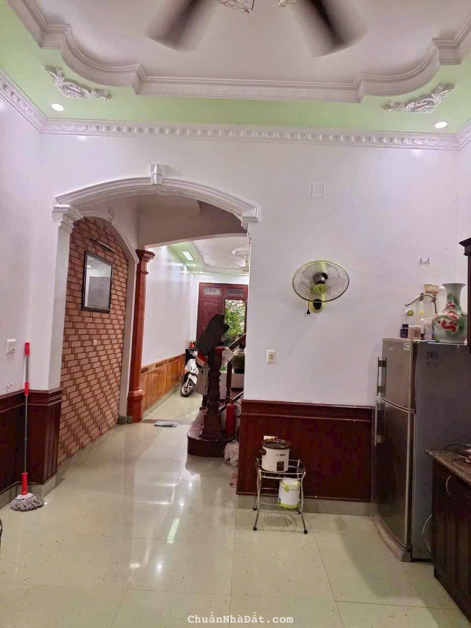 Bán nhà 4 tầng mặt phố Cao Bá Quát, Đông Nam Cường, TP HD, 72m2, mt 4m, 4 ngủ, giá tốt