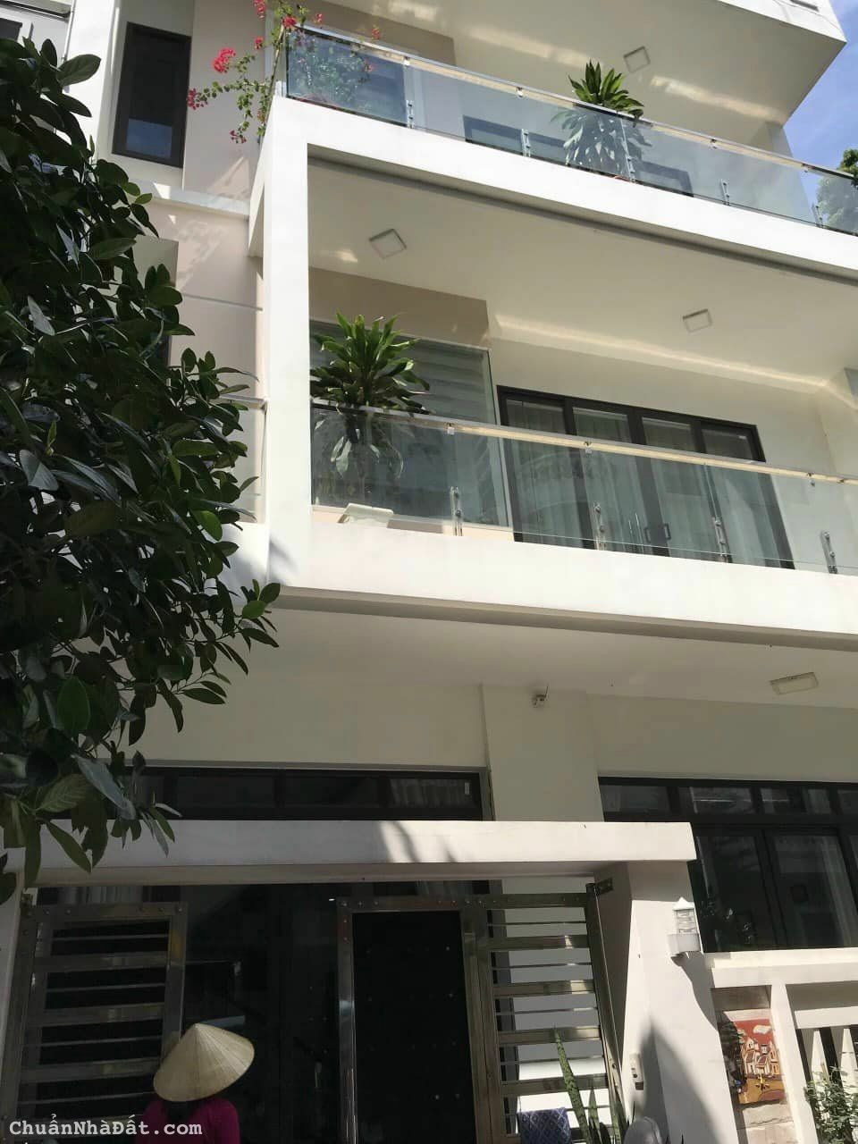 Bán nhà 3.5 tầng MP phường Quang Trung, TP HD, 95m2, mt 7.6m, 5 ngủ, khu dân trí cao