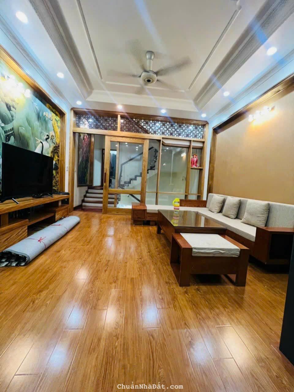 Bán nhà 4 tầng KĐT Vạn Phúc, ph Thanh Bình, TP HD, 70m2, mt 4.6m, 4 ngủ, 3vs, gara oto