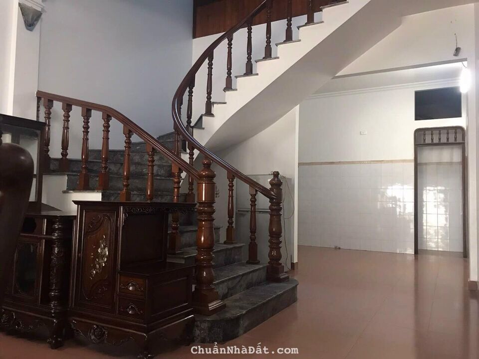 Bán nhà 2.5 tầng mặt phố Đức Minh, ph Thanh Bình, TP HD, 92.7m2, mt 4.46m, KD buôn bán