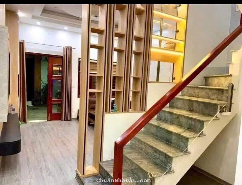 Bán căn nhà 2.5 tầng ngõ phố Đỗ Ngọc Du, ph Phạm Ngũ Lão, TP HD, 66m2, mt 4.5m, 3 ngủ