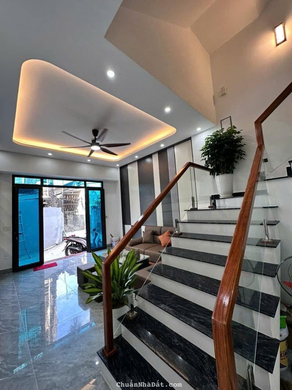 Bán nhà 3 tầng ngõ phố Nguyễn Thị Duệ, ph Thanh Bình, TP HD, 50.6m2, mt 4.45m, 3 ngủ