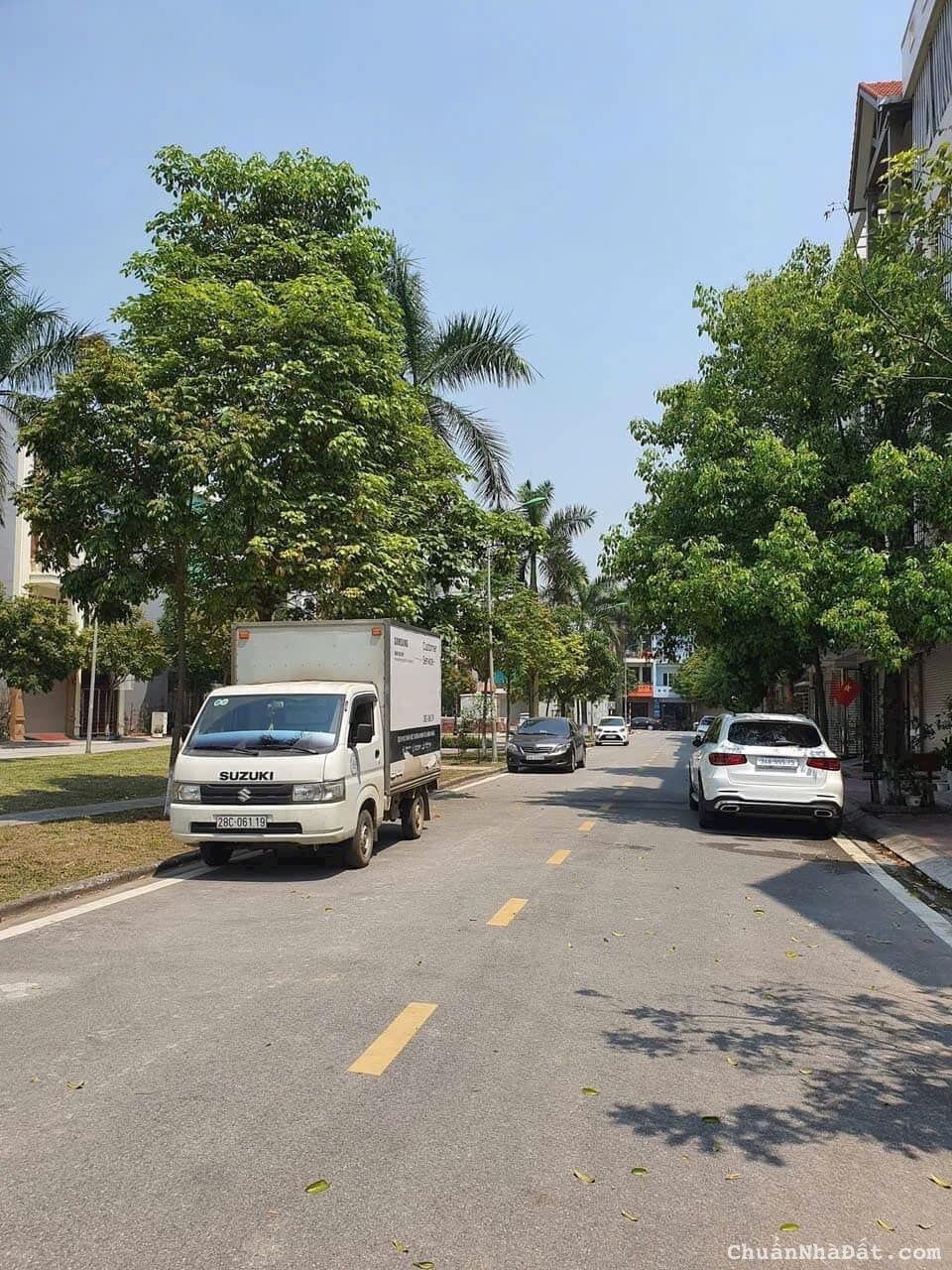 Bán đất trục đường đôi khu Newland sau Viện tỉnh, TP HD, 91.84m2, lô góc, vị trí đẹp