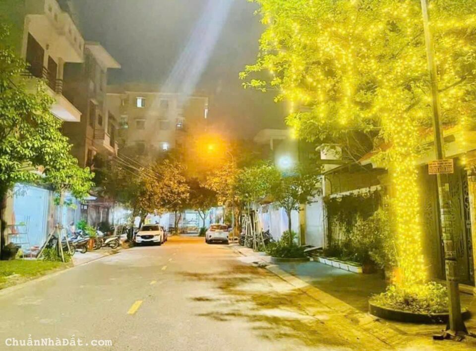 Bán đất mặt phố Dương Hòa, ph Tân Bình, TP HD, 80m2, mt 5m, hướng bắc, vị trí rất đẹp