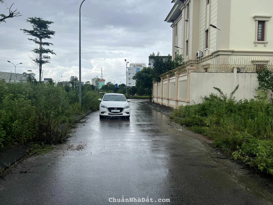 Bán 3 lô đất biệt thự Thiên Phú, Tứ Minh, TP Hải Dương 208m2, mt 13m, vị trí đẹp, giá tốt