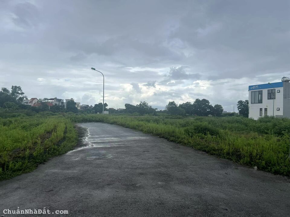 Bán 3 lô đất biệt thự Thiên Phú, Tứ Minh, TP Hải Dương 208m2, mt 13m, vị trí đẹp, giá tốt