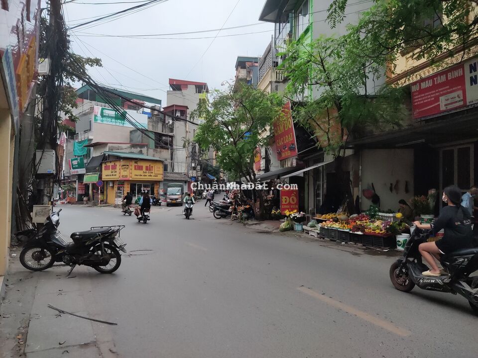 Bán đất Phú Diễn. Sát phố - Tiện ích bao quanh. Ở sướng - Cho thuê. 55m. 5 tỷ