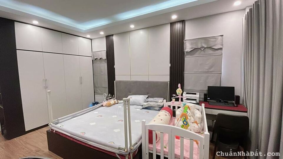 Bán Nhà Nguyễn An Ninh, HM- Khu Vực Vip- KD- 3 Mặt Thoáng-  Oto Tránh- 7.2 Tỷ