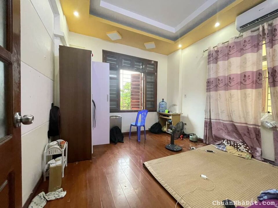 5.8 Tỷ- Nhà Dòng Tiền Cầu Giấy, Với 6 Tầng- 7 Phòng Ngủ, Ngõ Thông, Lô Góc Thoáng Sáng