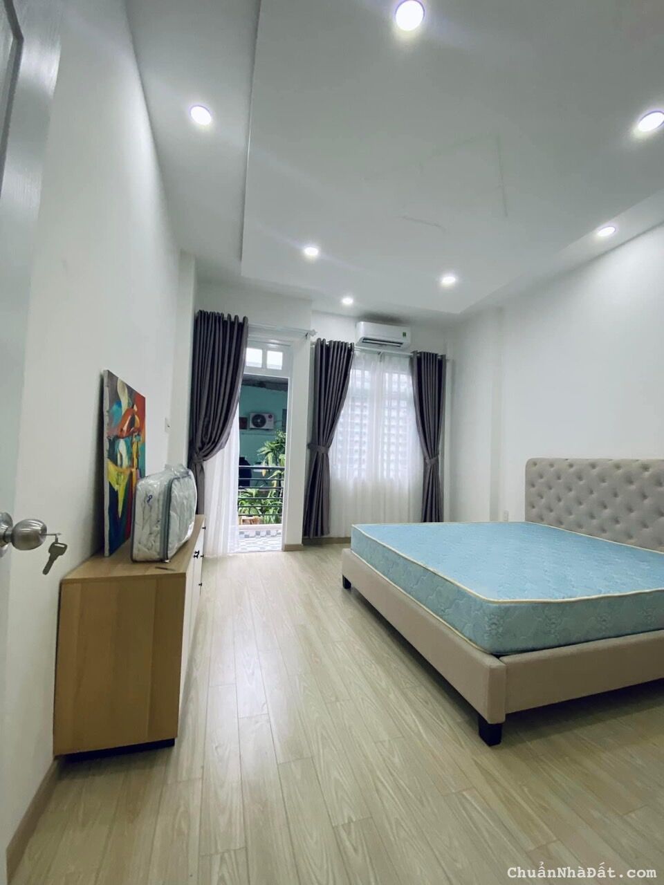 Bán nhà Hxh, khu trung tâm Quận 3, ngay Lý Chính Thắng , P Võ Thị Sáu, dt 39,5m2 Giá 3tỷ100 SHR 