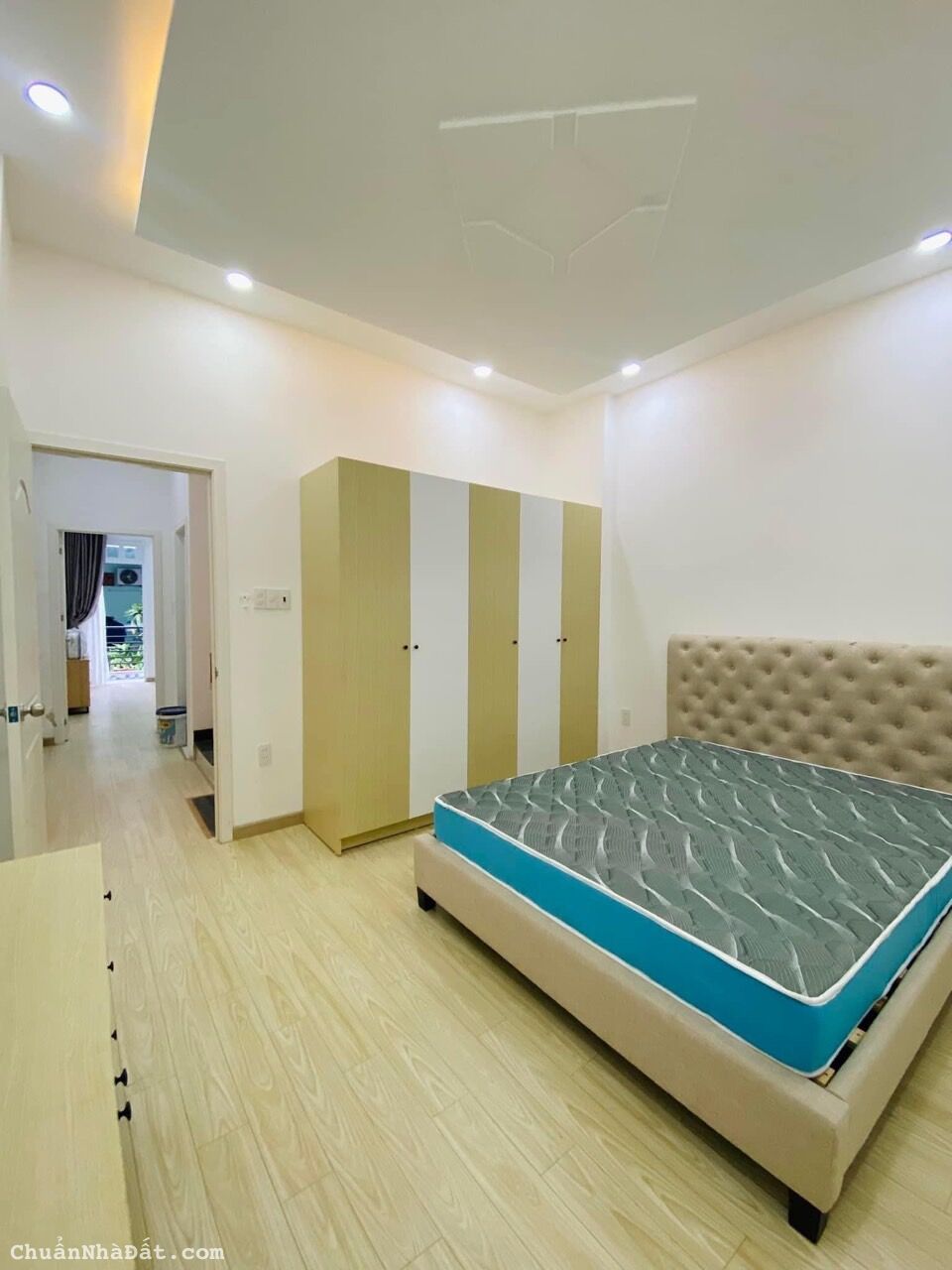 Bán nhà Hxh, khu trung tâm Quận 3, ngay Lý Chính Thắng , P Võ Thị Sáu, dt 39,5m2 Giá 3tỷ100 SHR 