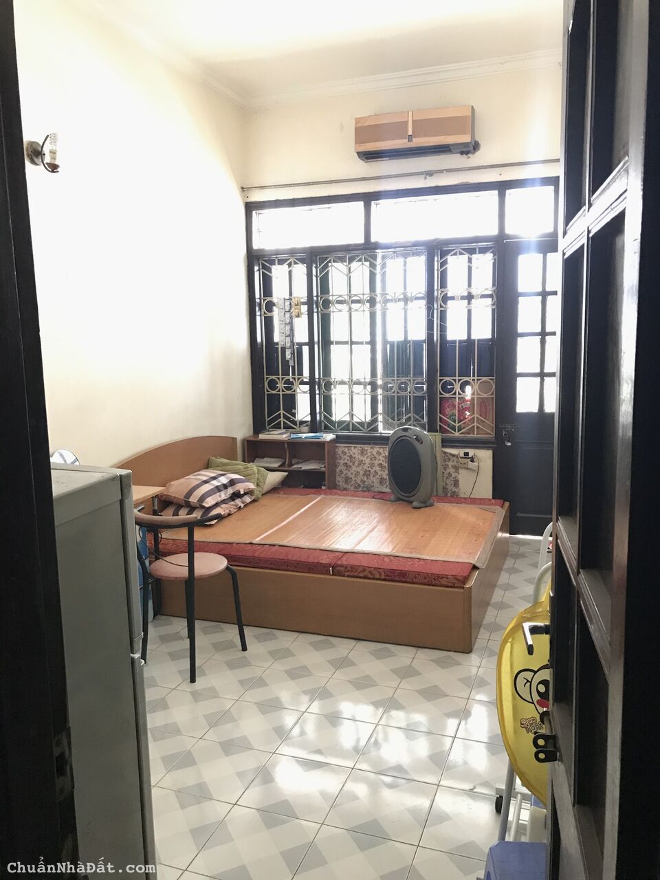 Bán nhà Đống Đa, Giảng Võ Ô tô đỗ cửa. DT: 45m, 4t. Giá: 5.8 tỷ