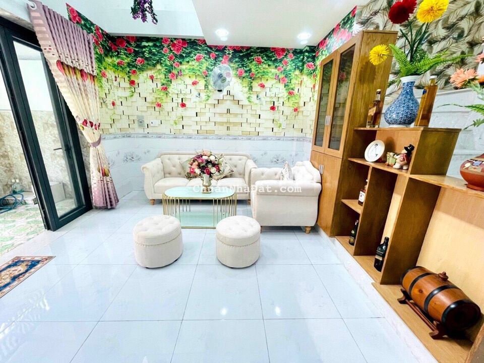 Sang gấp nhà đường 32, An Phú Hưng, Quận 7, DT 4×18m2,giá chỉ 2T2,SHR,thuận tiện kinh doanh